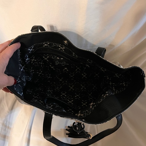 Jessica Simpson - Picture 2 of 2